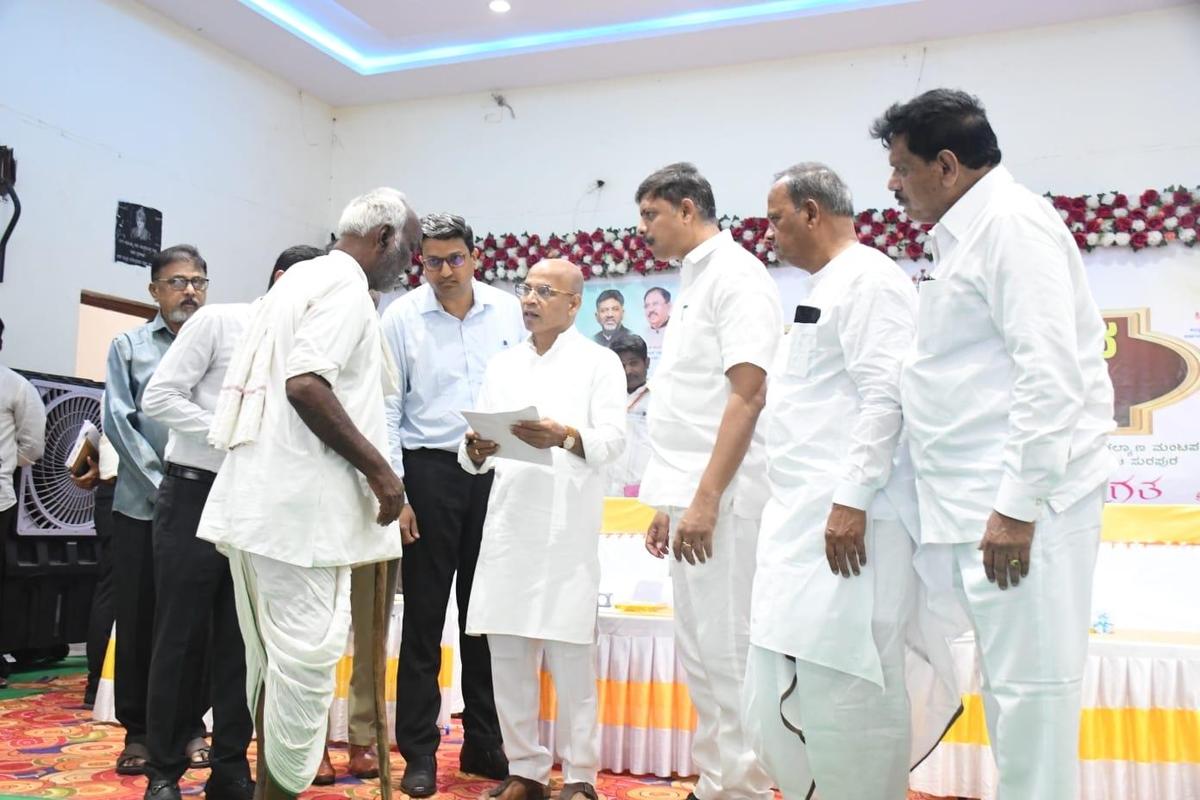 Minister Sharan Prakash Patil Flags Off Statewide 'Prajaseva' Grievance Drive in Shorapur